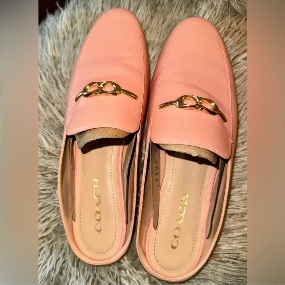 Coach Women's Peach Loafers with Gold Detail